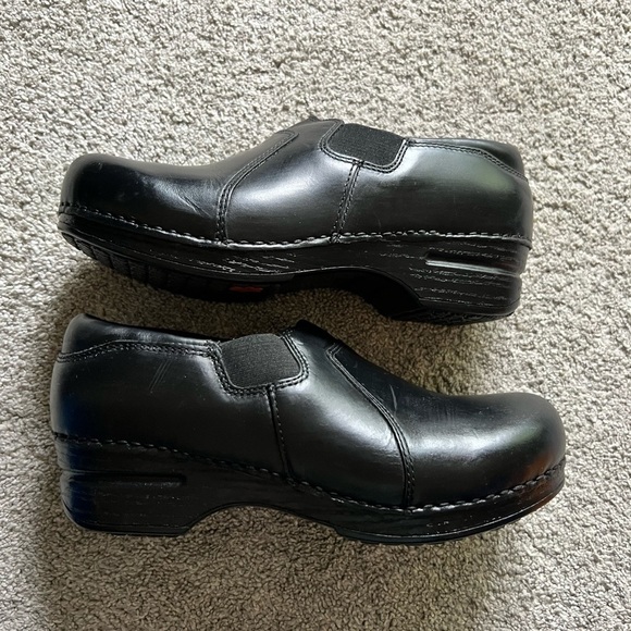 Dansko XP Women's Size 38 Tatum Black Leather Slip Resistant Pro Clogs Work Shoe - Picture 1 of 4